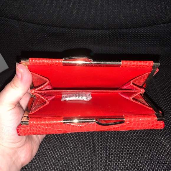 Wallet! - Picture 2 of 4